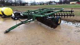 John Deere 215 15' Pull Type Disc