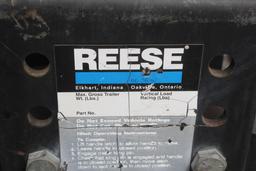 Reese 5th Wheel Hitch w/Rails