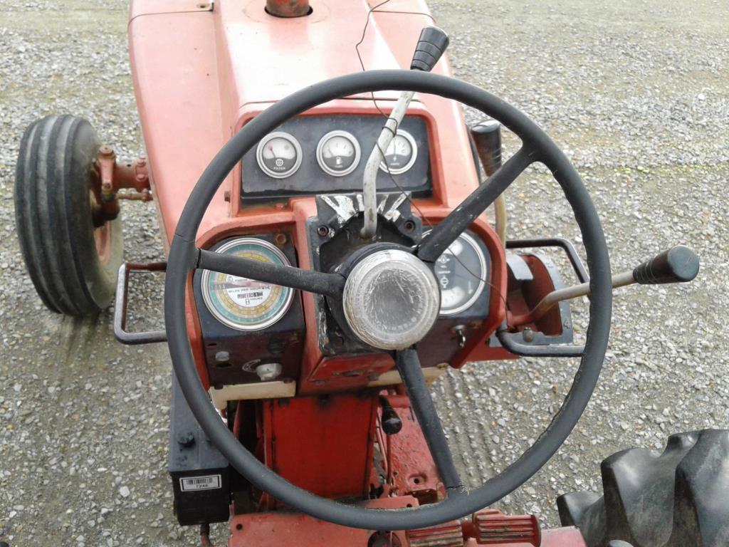 IH 1066 Tractor