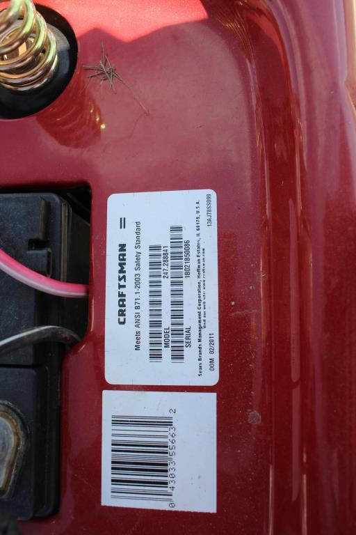 Craftsman LT2000 Riding Mower