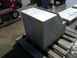 Aluminum Semi Truck Side Step Tool Box