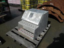 Aluminum Semi Truck Side Step Tool Box