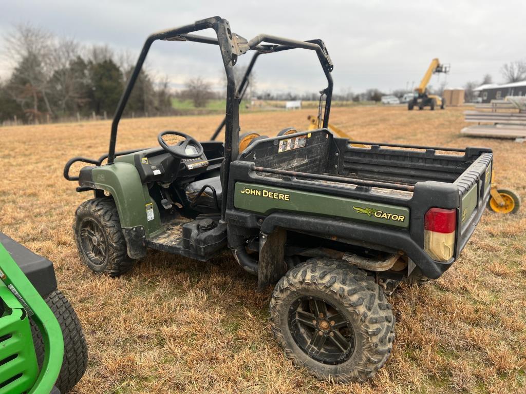 2013 John Deere 825 Gator 4x4 UTV