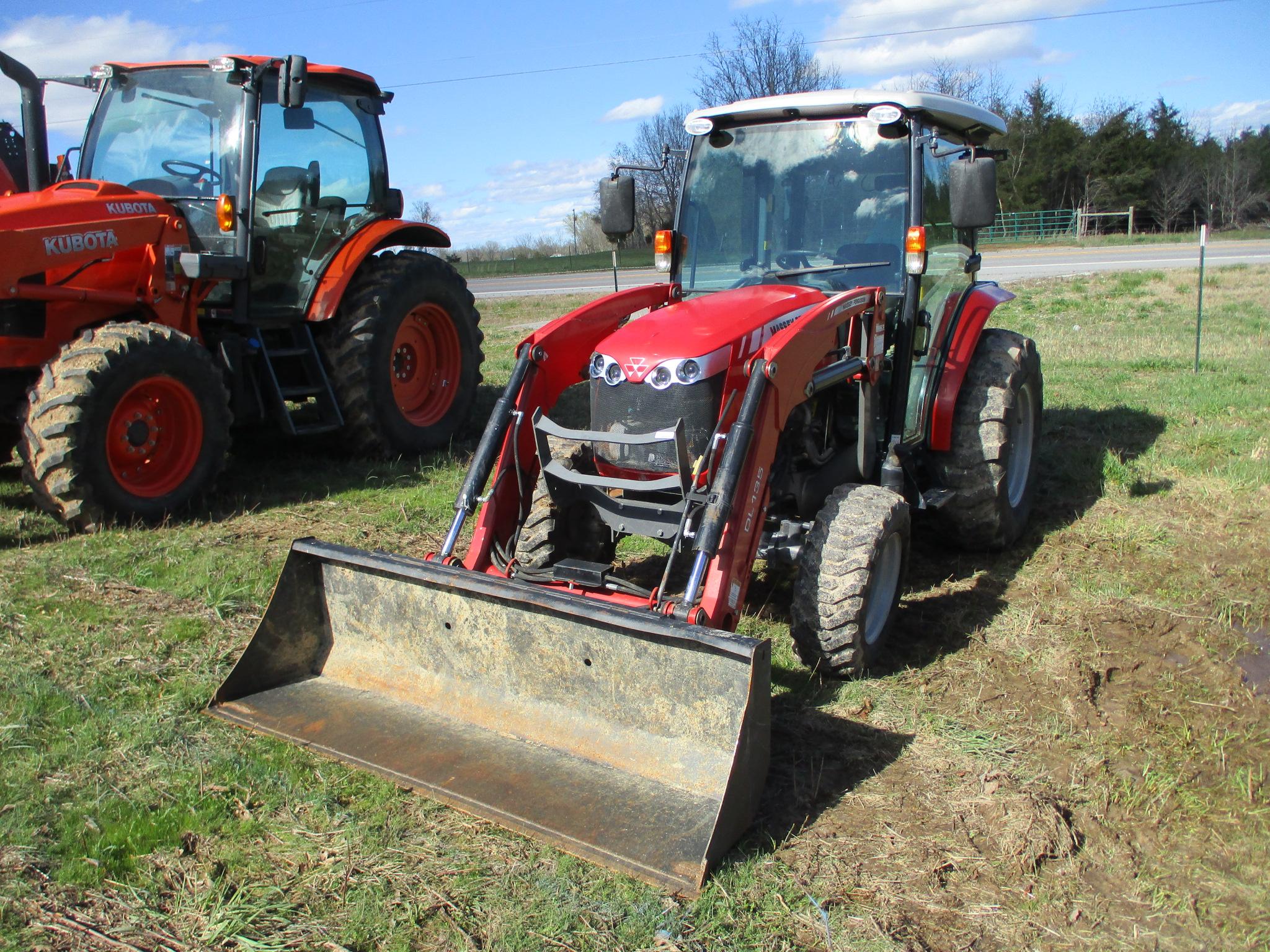 Massey Ferguson 1758 4x4 Cab Tractor w/ Loader