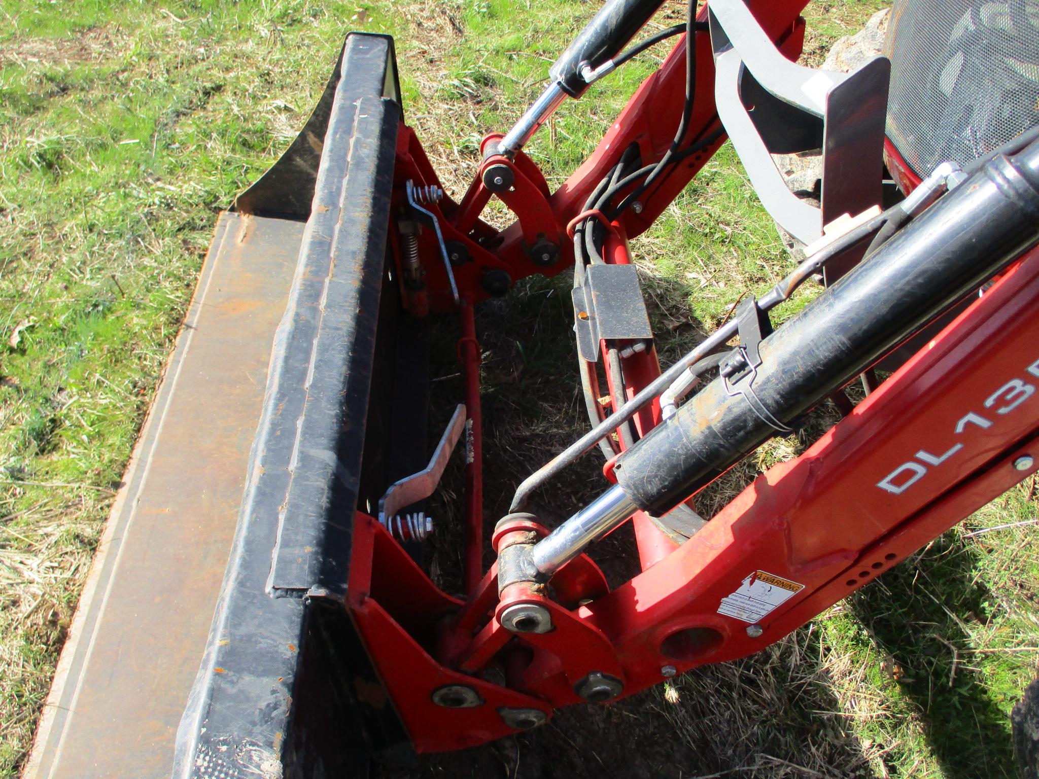 Massey Ferguson 1758 4x4 Cab Tractor w/ Loader