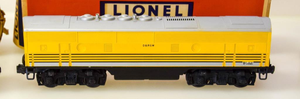 Lionel Rio Grande F-3 "AB" Unit No. 2379 & Caboose