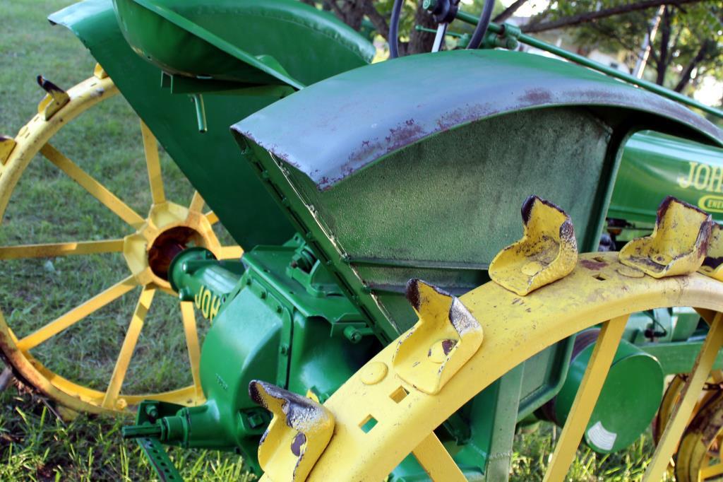 1935 John Deere B,