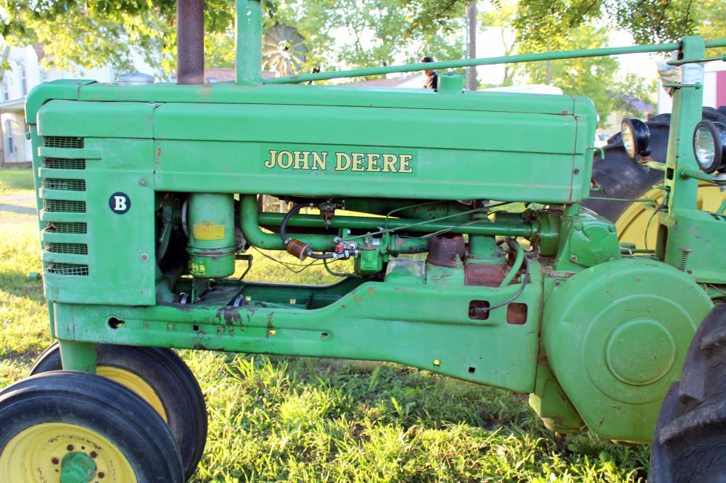 1949 John Deere B