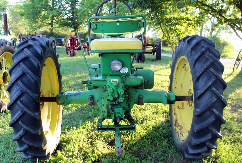 1949 John Deere B