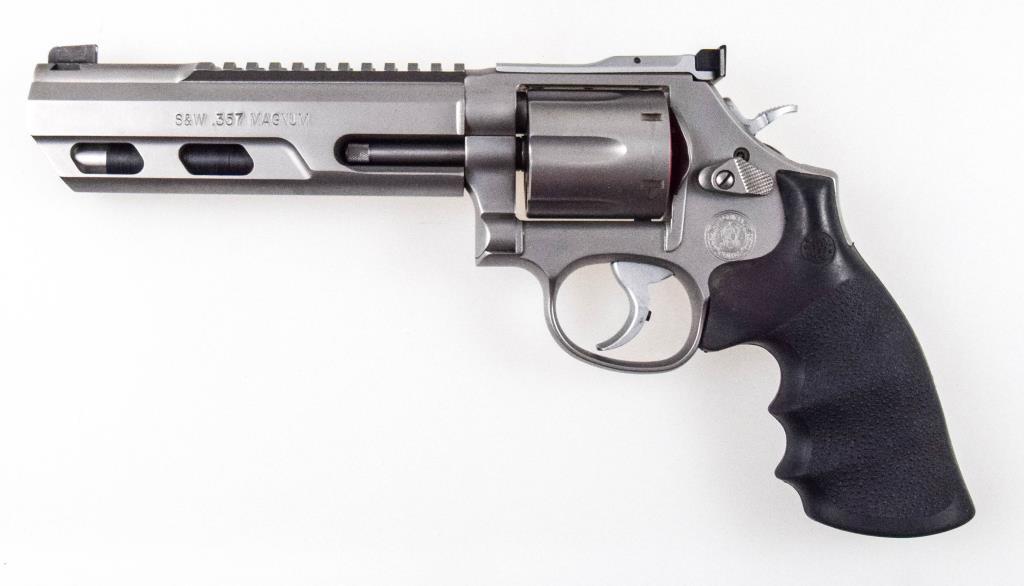 S&W 686-6 .357 Magnum/.38 Special