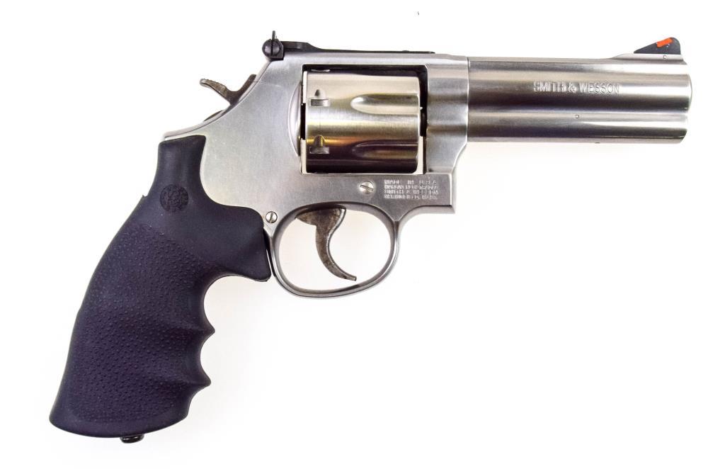 S&W 686-6 .357 Magnum/.38 Special