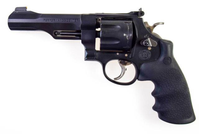 S&W 327 TRR8 .357 Magnum