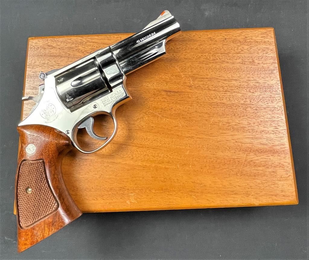 Smith & Wesson - Model 57-2 - .41 Magnum