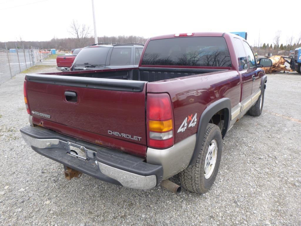 2001 Chevrolet Silverado 1500 4x4 ext cab Base Year: 2001 Make: Chevrolet M