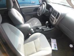 2005 Ford Escape XLT Year: 2005 Make: Ford Model: Escape Engine: V6, 3.0L C