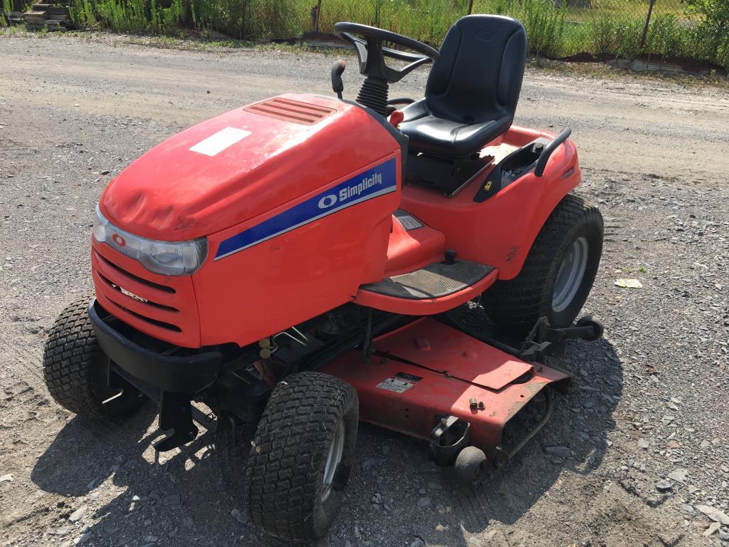 SIMPLICITY RIDING TRACTOR 60" DECK W/ 27HP KAWASAK SIMPLICITY RIDING TRACTO