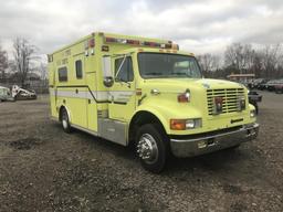 1998 INTERNATIONAL 4700 LOW PROFILE W/ MARQUE AMBU 1998 INTERNATIONAL 4700