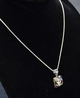 ITEM 47: 14kt. WHITE GOLD MULTI-GEMSTONE PENDANT