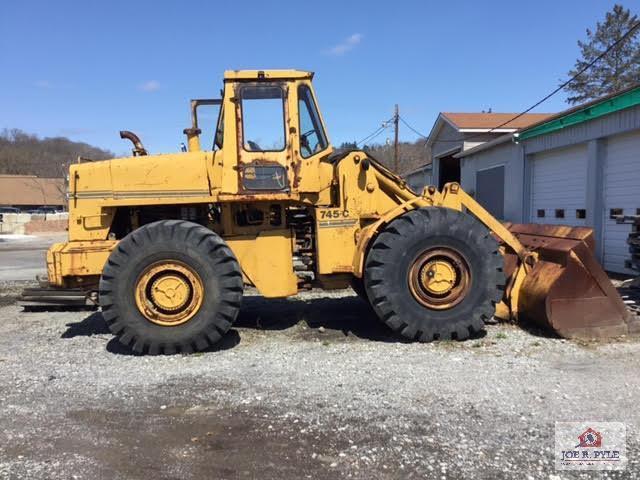 Allis Chalmers 745-C rubber tire loader 7330 hours (pick up in Pittsburgh)