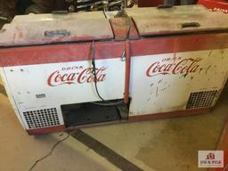 Early Double Flip-top Coke Cooler (Red & White)