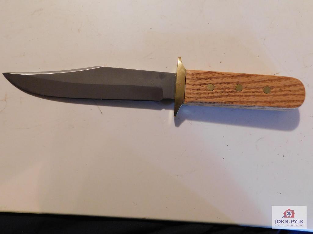 Hunting knife 10" long hand made oak handle great job on knife