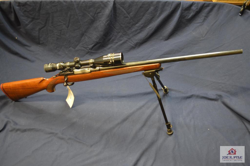 RUGER M77 25-06. Serial 772-94048