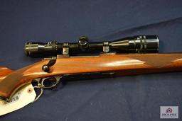 RUGER M77 25-06. Serial 772-94048