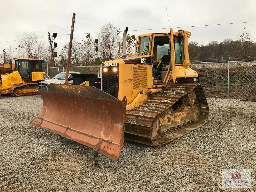 CAT D5N LGP Dozer, 10282 hours. Serial AND0C490