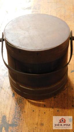 Wooden banded bucket