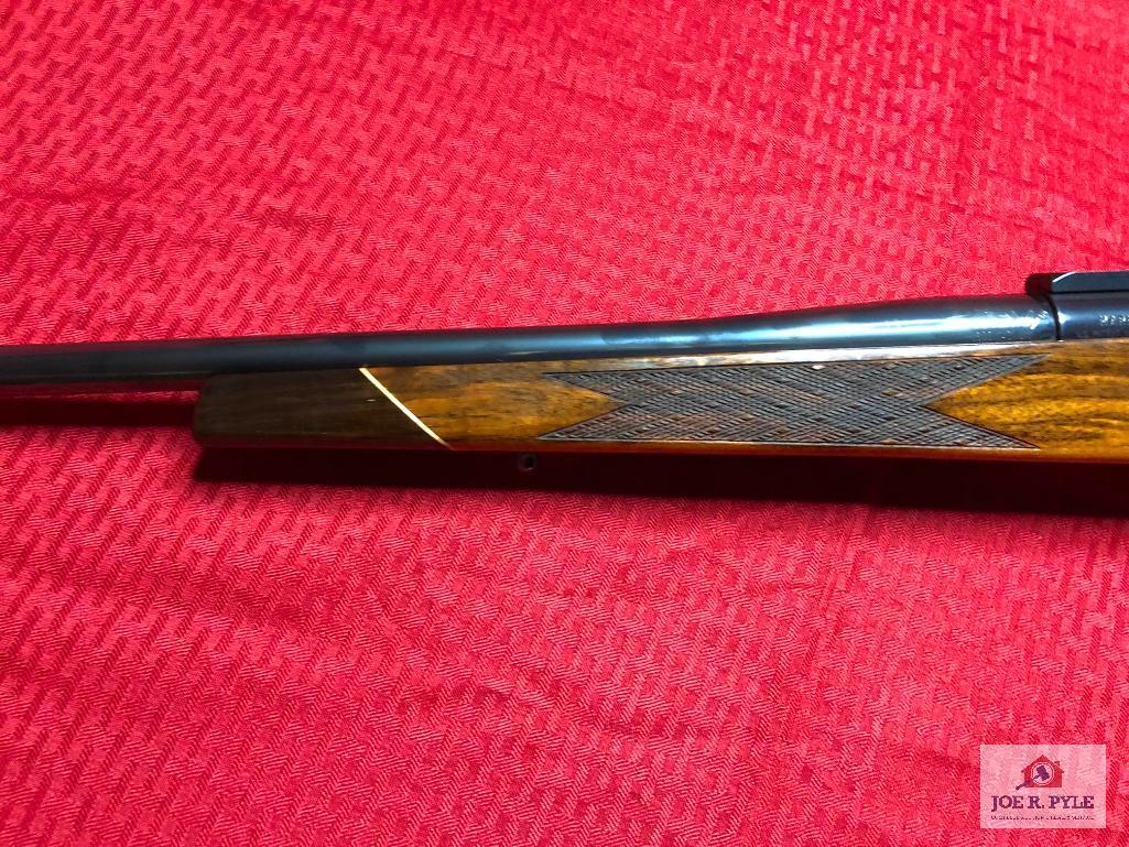 WEATHERBY MK V .300 WM | SN: H107741