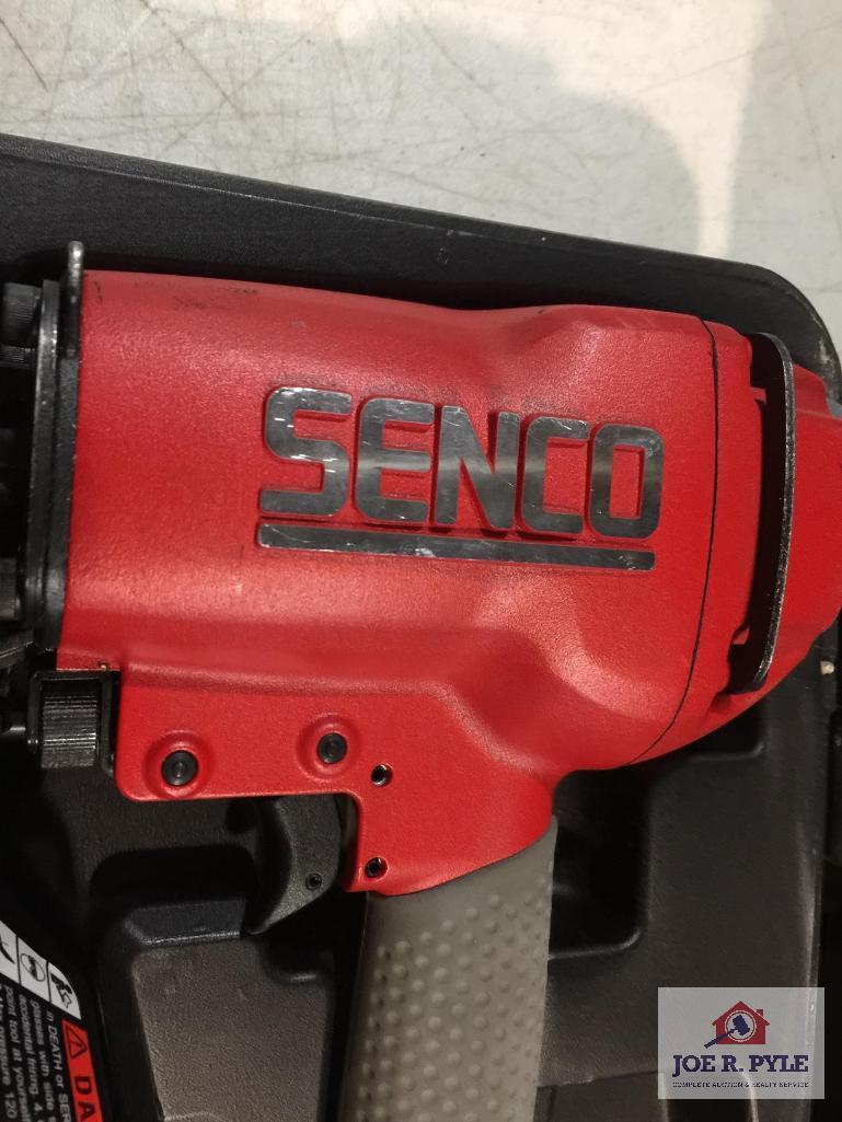SENCO Roof Pro 455XP nail gun