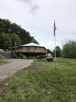 2 bedroom /2 bath Octagonal Shaped house on 4 acres-Nearly new!