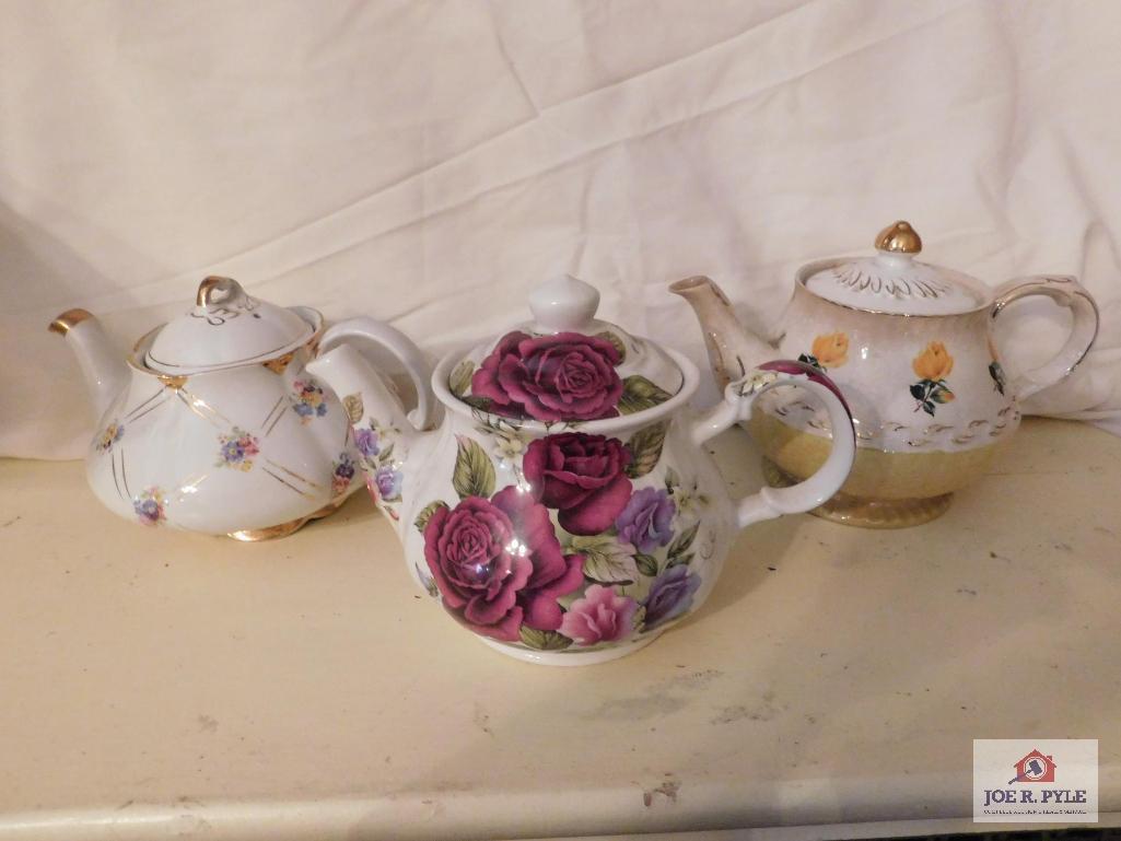 English porcelain teapots