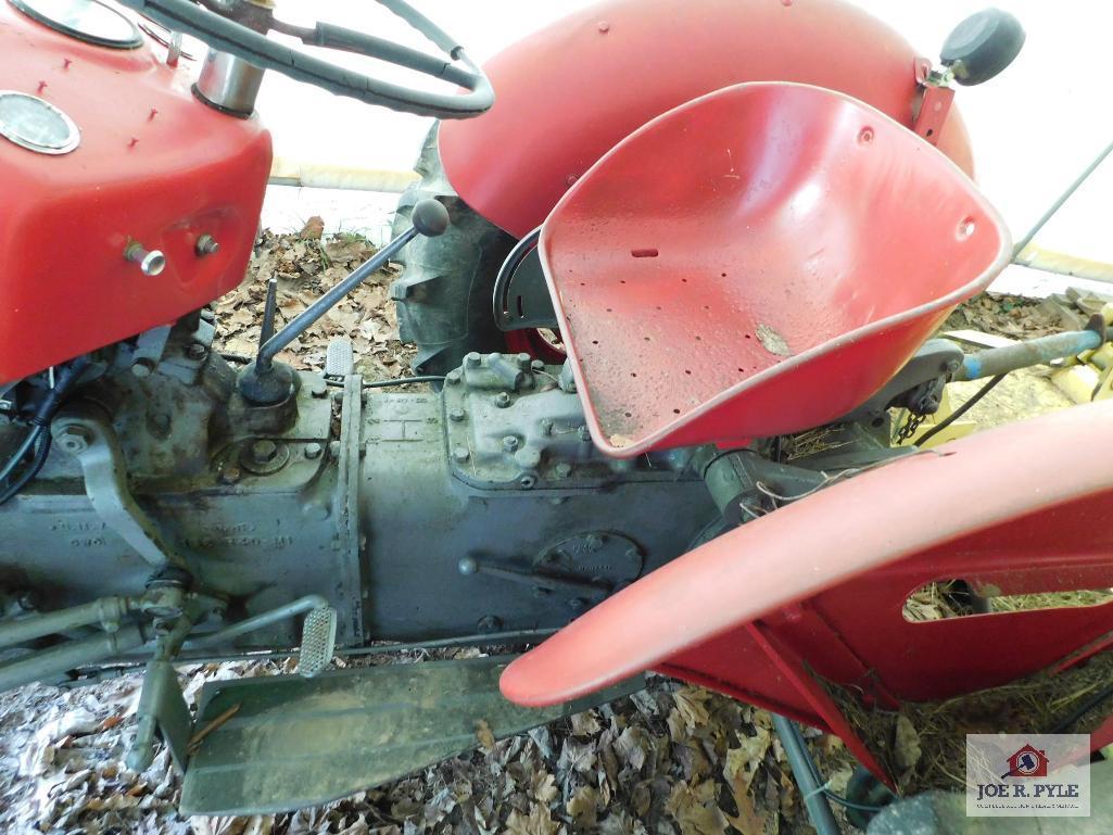 1954 Massey Ferguson tractor Sn. 6026-T