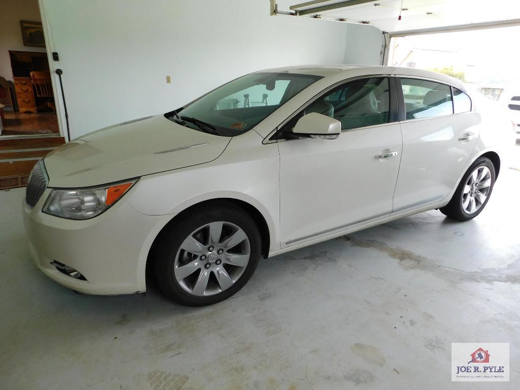 2006 Buick Lacrosse 59650 miles serviced regularly,few body dings VIN 1G4GC5EG7AF156376