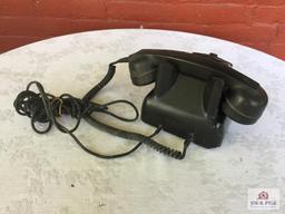 Pit Early Bakelite Telephone original to the Wade House