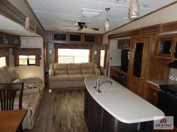 2015 Forest River Chaparral with 3 slide outs/ gooseneck. 36ft. VIN 5ZT3CHZB2FA311910