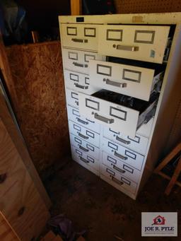 2 Metal filing cabinets