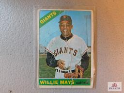 1966 Topps BB assorted: includes Mays, Banks, other stars and semi-stars conditions vary from poor