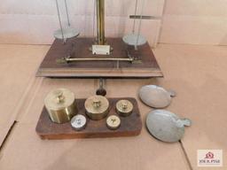Voland & Sons Analytical Scale With Weights