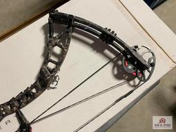 [SKU: 102768] Winchester Blind Side compound bow SN: 2240