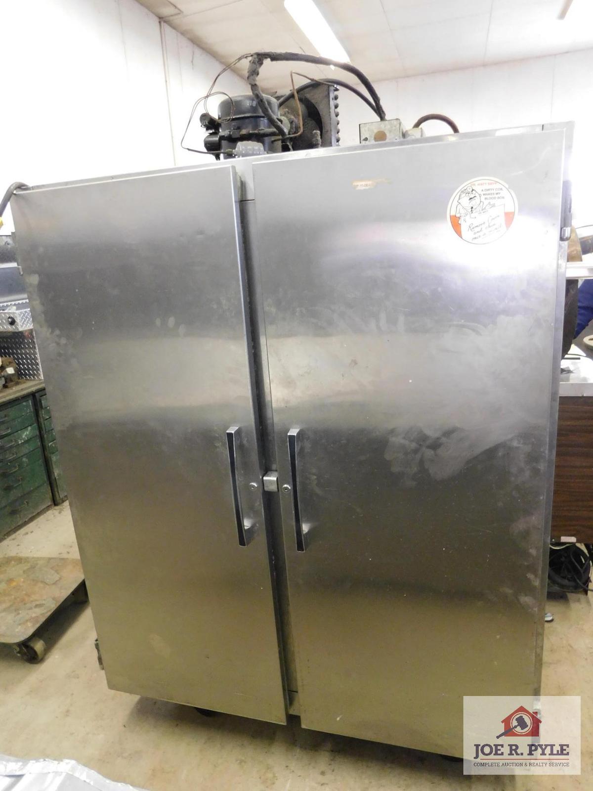 Commercial refrigerator 70" x 64.5"