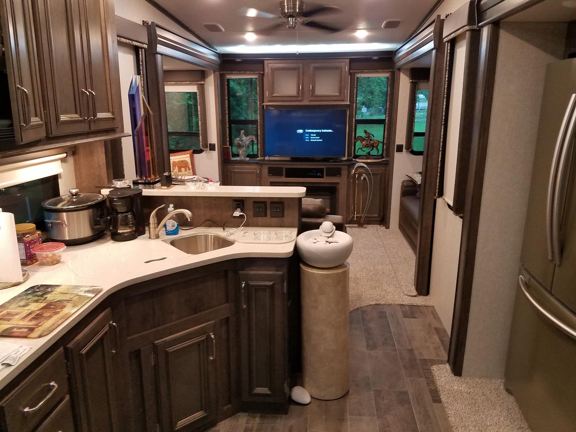 2017 Montana High Country 379RD Fifth Wheel