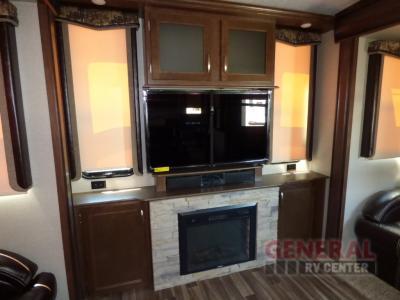 2017 Montana High Country 379RD Fifth Wheel