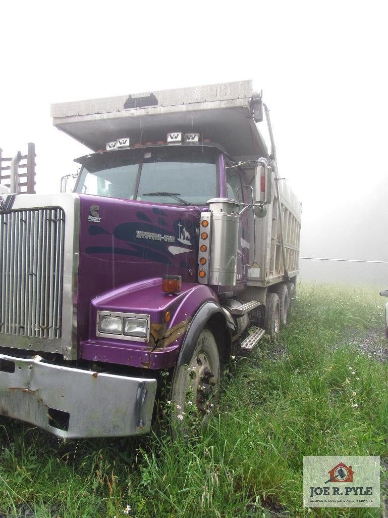 1998 Western Star Tri Axle Dump Truck Model 4964FX