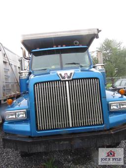 2004 Western Star Tri Axle Dump Truck With Aluminum Bed