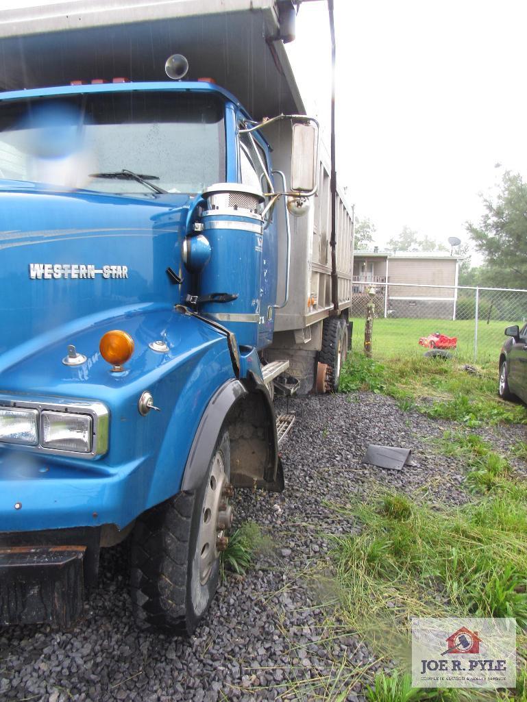 2004 Western Star Tri Axle Dump Truck With Aluminum Bed