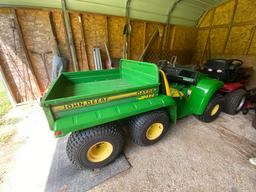 John Deere Gator 6x4 with Bed