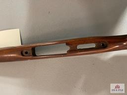 Walnut rifle stock Remington Model 700 right hand action