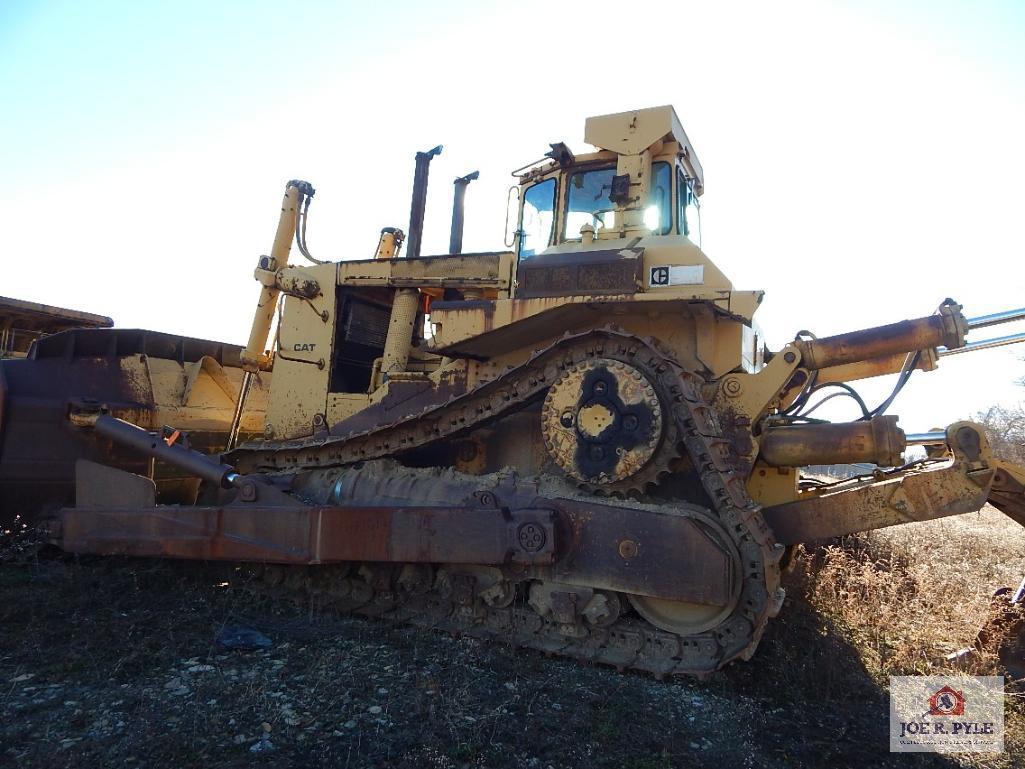 Cat D10 dozer w/ cab